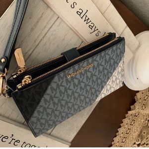 🦋 new Mk double zipper wallet / wristlet